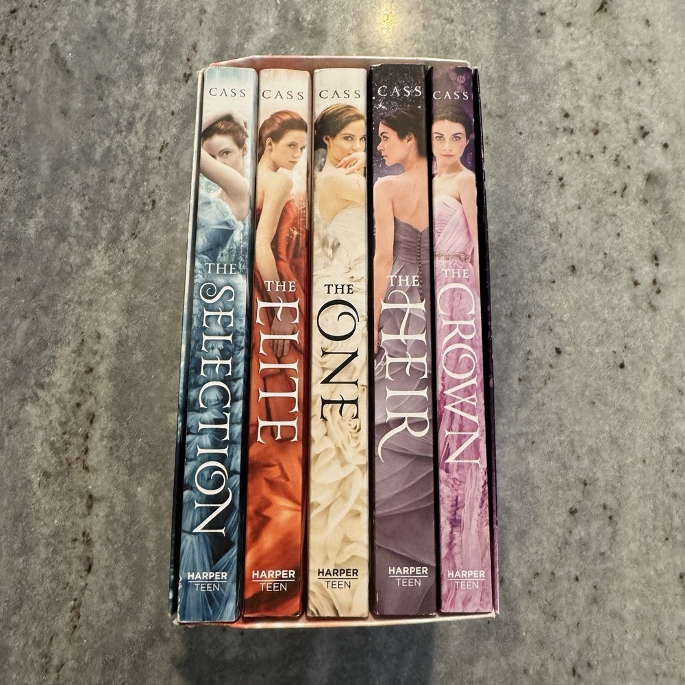 Kiera Cass The Selection Series 5-Book Box Set Paperback Crown Heir One Elite